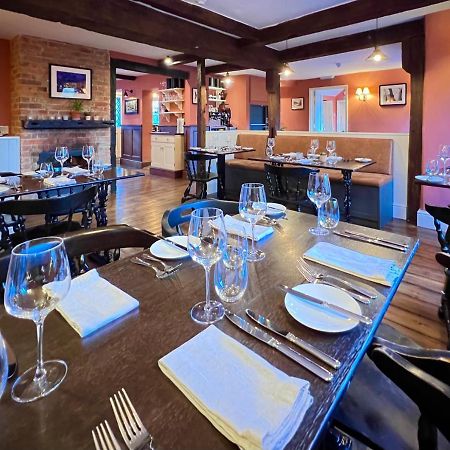 The Kings Head Hotell Dorking Exteriör bild