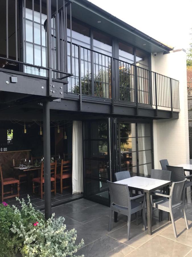 The Kings Head Hotell Dorking Exteriör bild